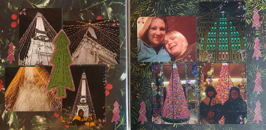 2010: Indianapolis Monument Circle - Christmas