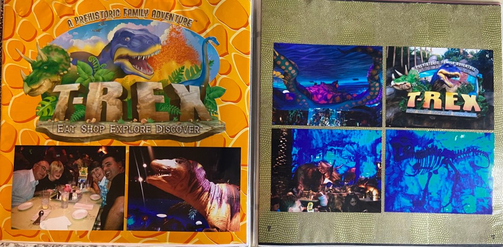 2010: Disney - Disney Springs - T-Rex